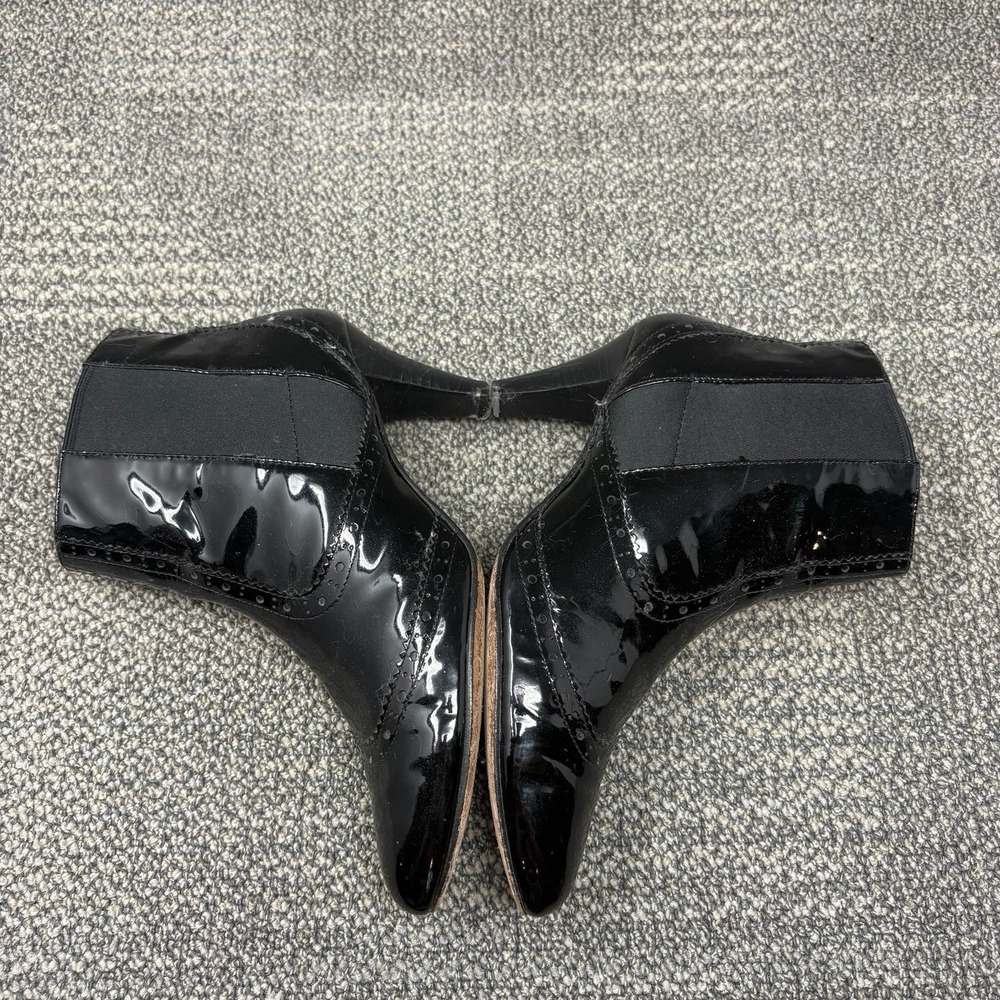 Cole Haan Women's 7B Black Patent Leather Chelsea Ankle Boots Wingtip Heels - Picture 5 of 11